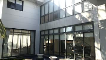 Entrada interior