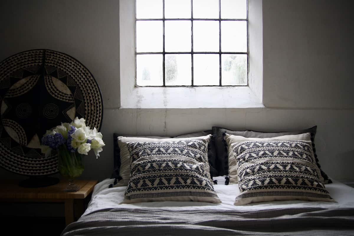 1 dormitorio y ropa de cama de alta calidad