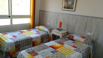 5 quartos, ferros/tábuas de passar roupa, Wi-Fi