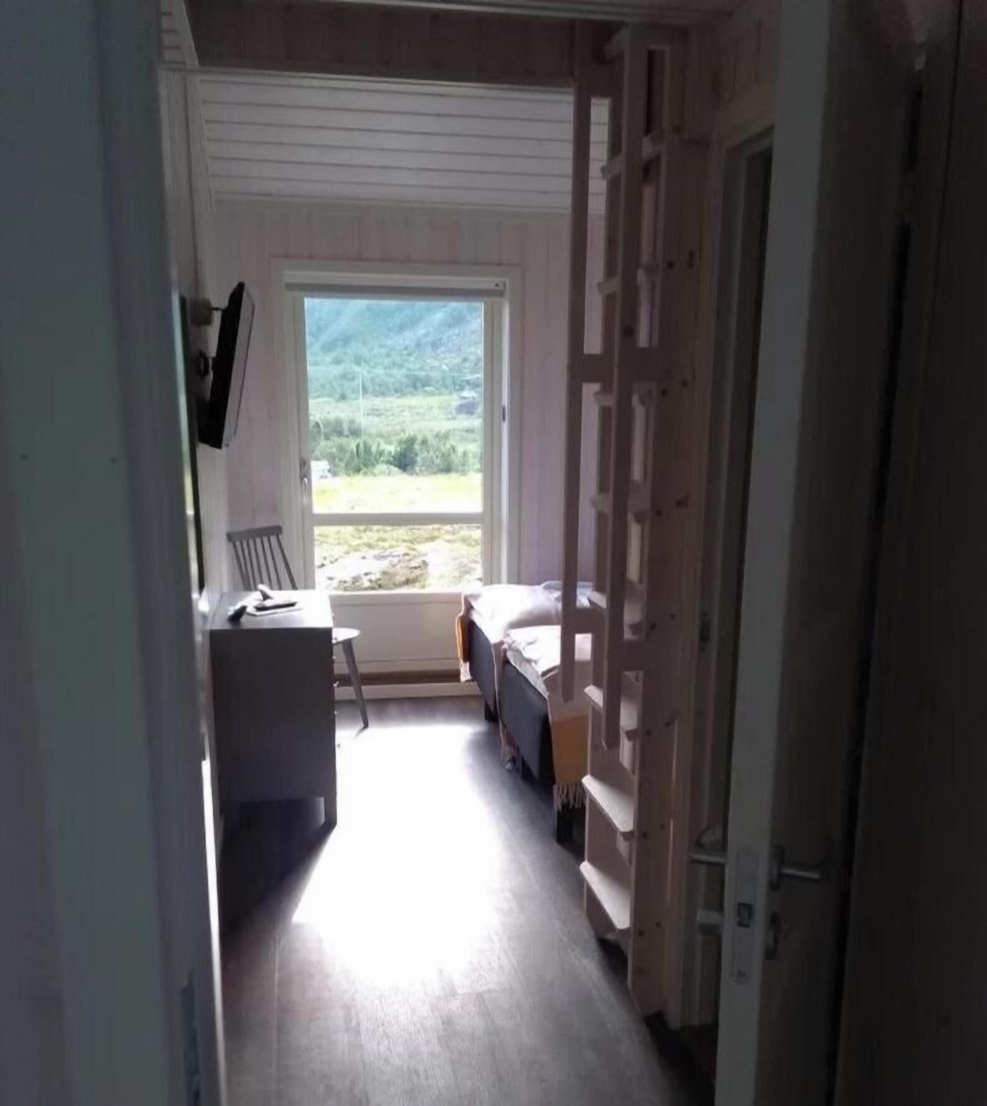 Blackout curtains, free WiFi, bed sheets