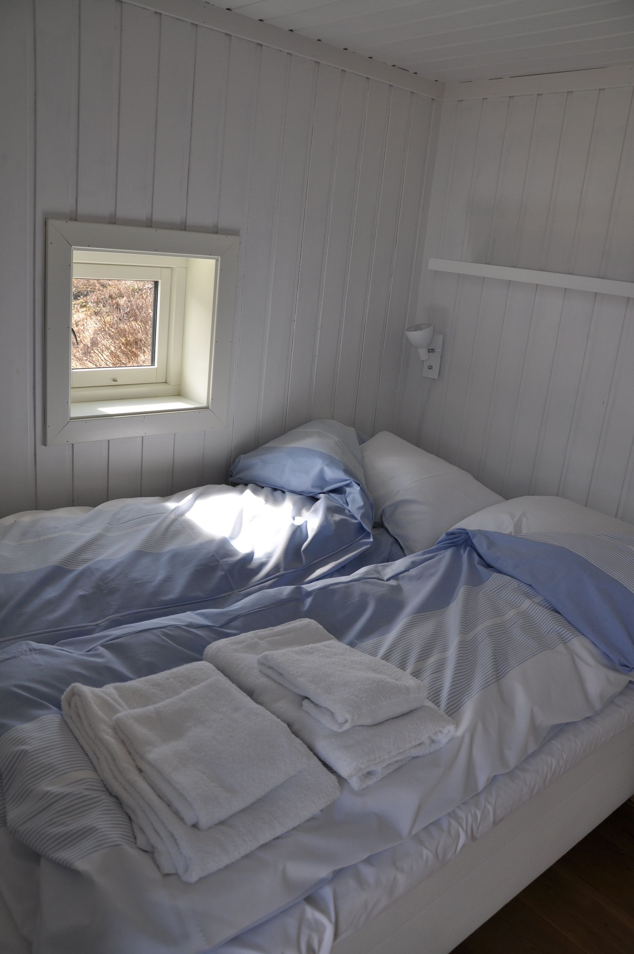 Blackout curtains, free WiFi, bed sheets
