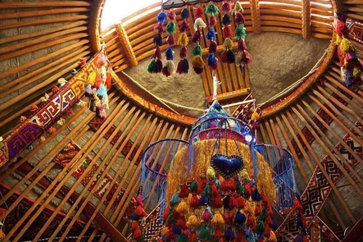 Hochwertige Bettwaren, individuell dekoriert, individuell eingerichtet