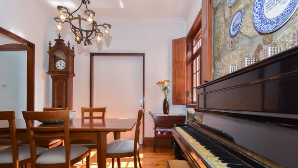 Maison, 3 chambres, rez-de-chaussée | Aire de séjour | Téléviseur à écran plat