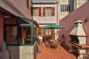 House, 3 Bedrooms, Ground Floor | Terrace/patio
