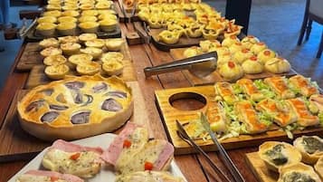 Bữa sáng buffet