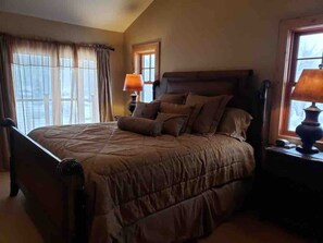 4 bedrooms, iron/ironing board, WiFi, bed sheets - Luxury Riversedge Townhome (Pagosa Springs)
