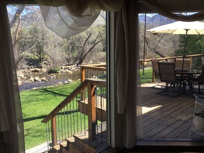 "Peaceful Riverfront #1" only 6 miles to park entrance