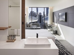 Literie hypoallergénique, minibar, coffres-forts dans les chambres