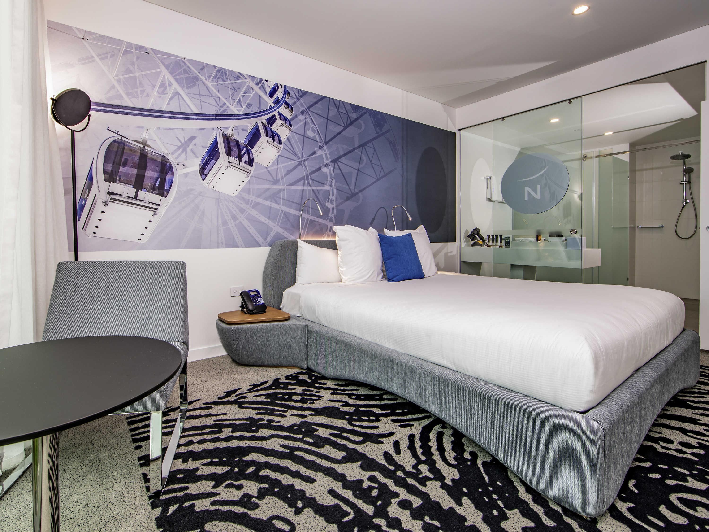 Junior Suite, 1 King Bed with Sofa bed | Hypo-allergenic bedding, minibar, in-room safe, desk