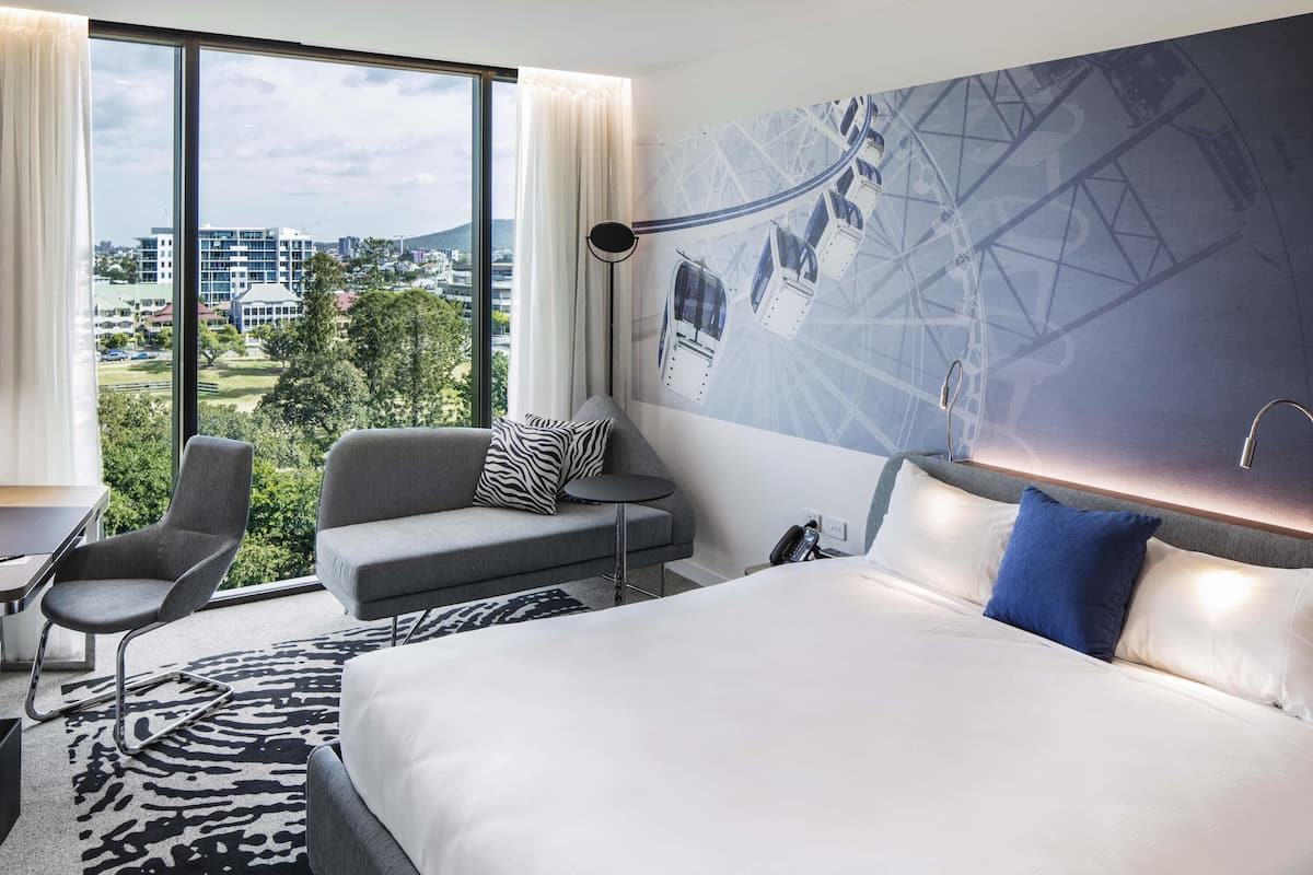 Premier Room, 1 King Bed ('N' Room) | 1 bedroom, hypo-allergenic bedding, minibar, in-room safe