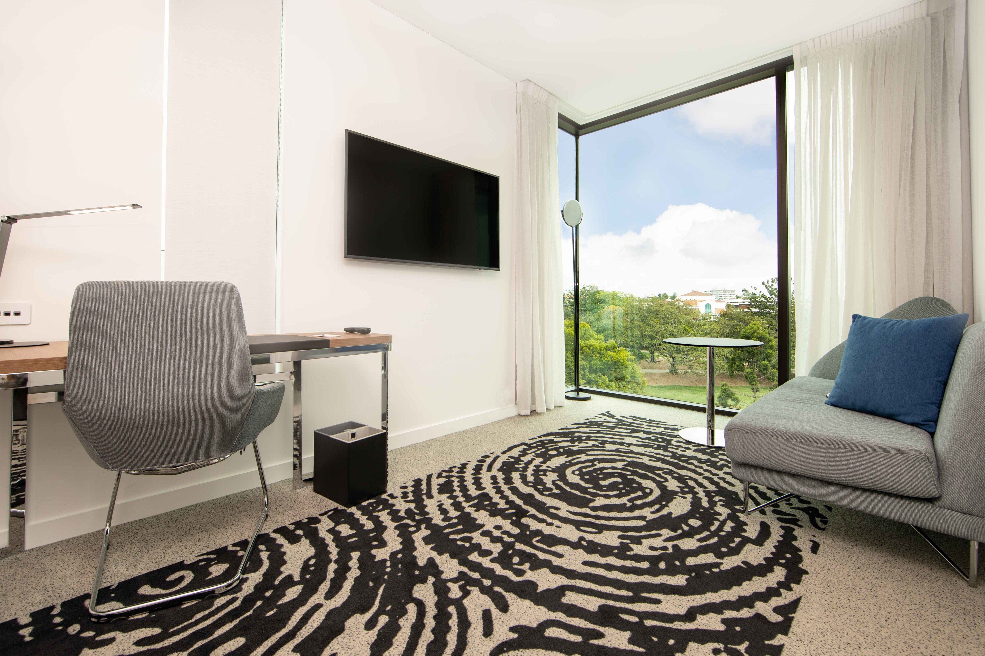 junior suite, 1 king bed ('n' suite) | 1 bedroom, hypo-allergenic bedding, minibar, in-room safe