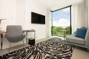 Ropa de cama hipoalergénica y minibar 