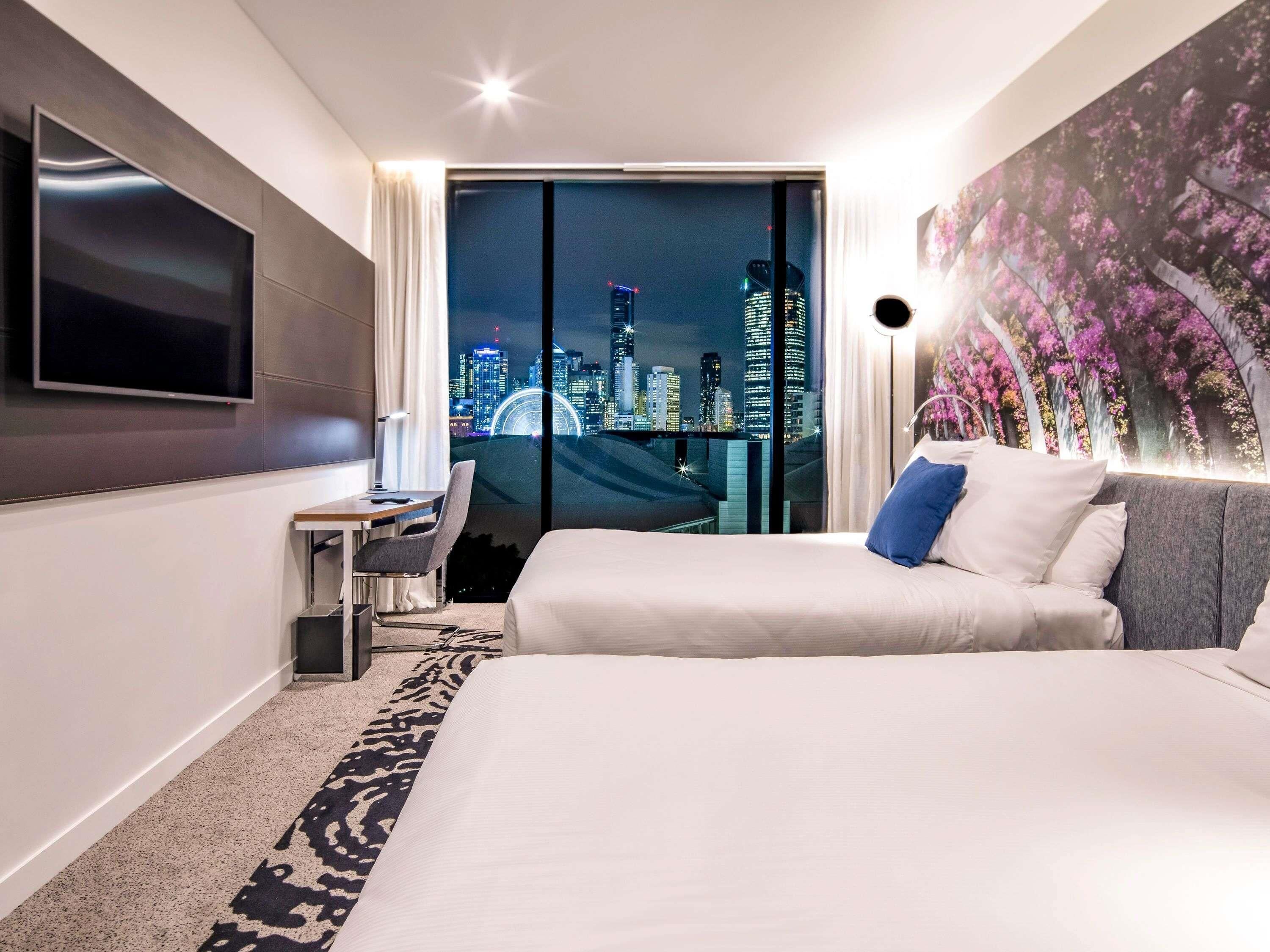 Habitación doble Premier, 2 camas matrimoniales, vista a la ciudad ('N' Room) | Ropa de cama hipoalergénica y minibar 