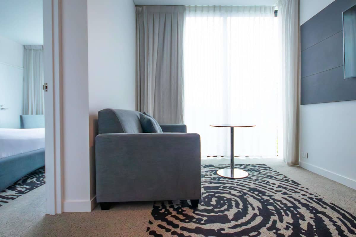 Junior Suite, 1 King Bed with Sofa bed