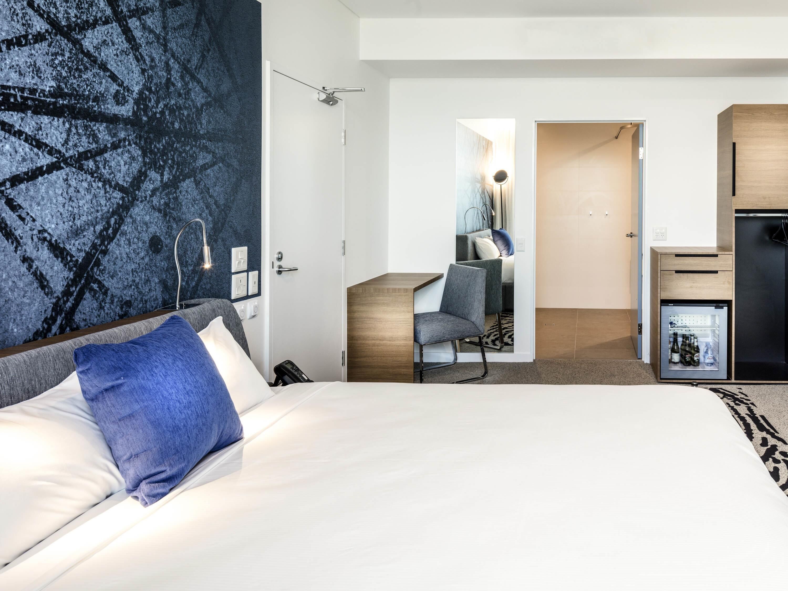 Wheelchair Accessible 'N' Room, 1 King Bed