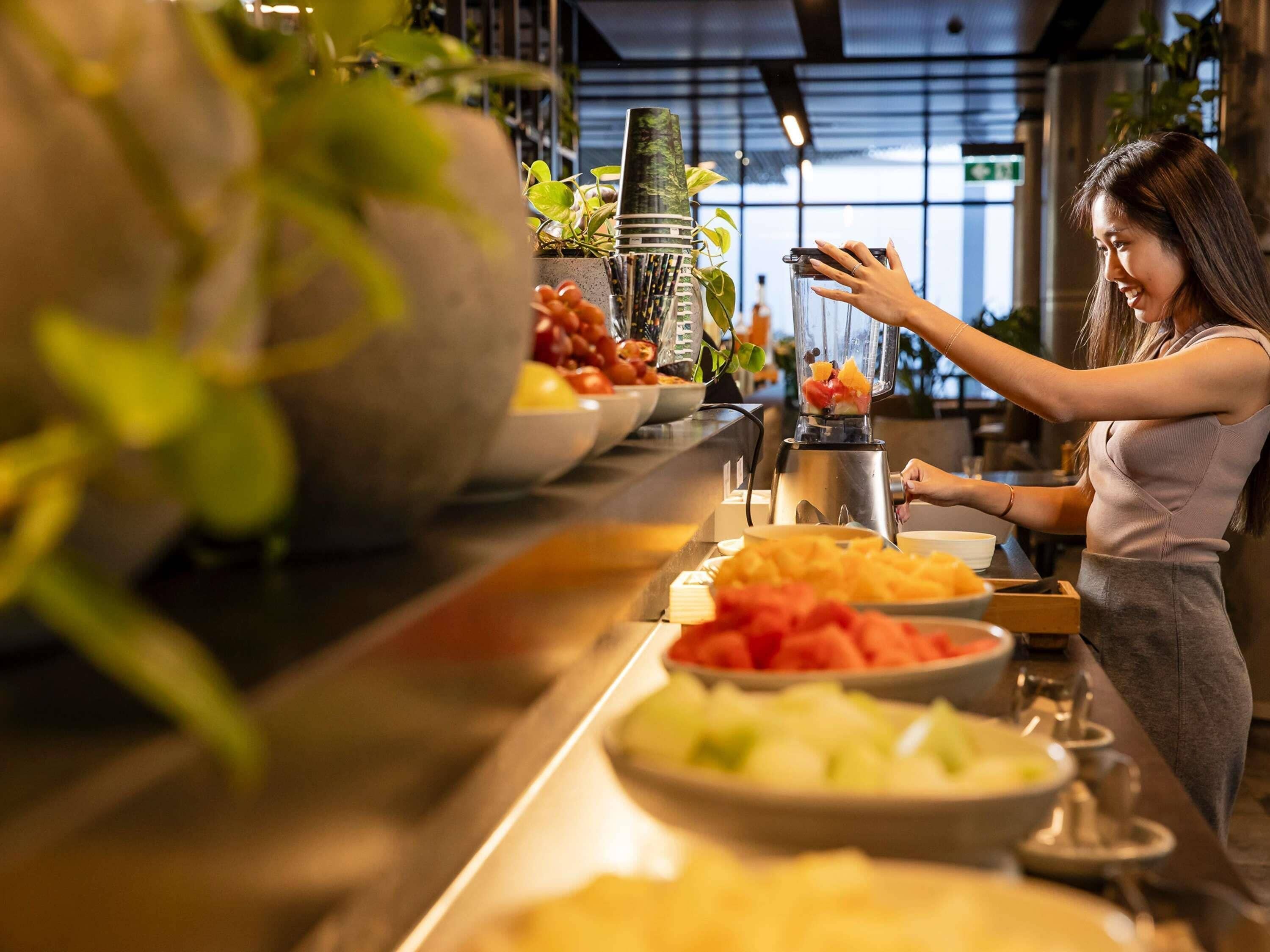 Desayuno buffet (AUD 39 por persona) 