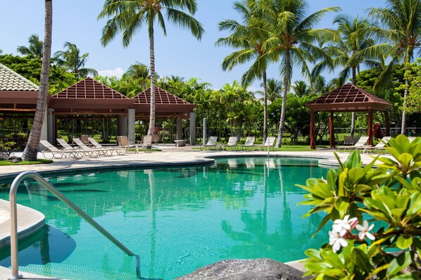Outdoor pool, a heated pool