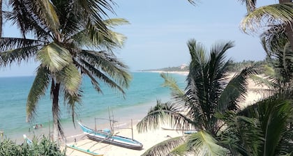 Githmini Beach Guest House & Toures