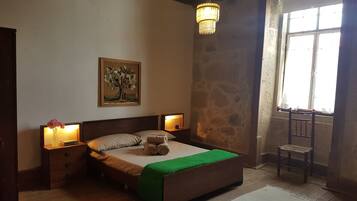 ํ์ฐ์ค, ์นจ์ค 3๊ฐ | 5 ๊ฐ์ ์นจ์ค, ์ฑ
์, ๋ค๋ฆฌ๋ฏธ/๋ค๋ฆฌ๋ฏธํ, ๊ฐ์ด ์นจ๋