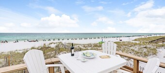 Private Beachfront Home, Swimming Pool, Kayak, Paddle Boards & Free Chair Set Up