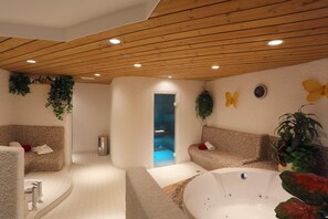 Sauna, banyera d'hidromassatge i bany turc 