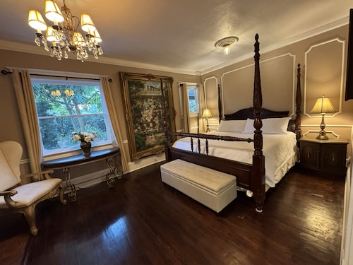 Park Place Inn and Cottages