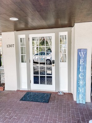 The Chic Studio Cottage | Ferros/tábuas de passar roupa, Wi-Fi de cortesia, roupa de cama