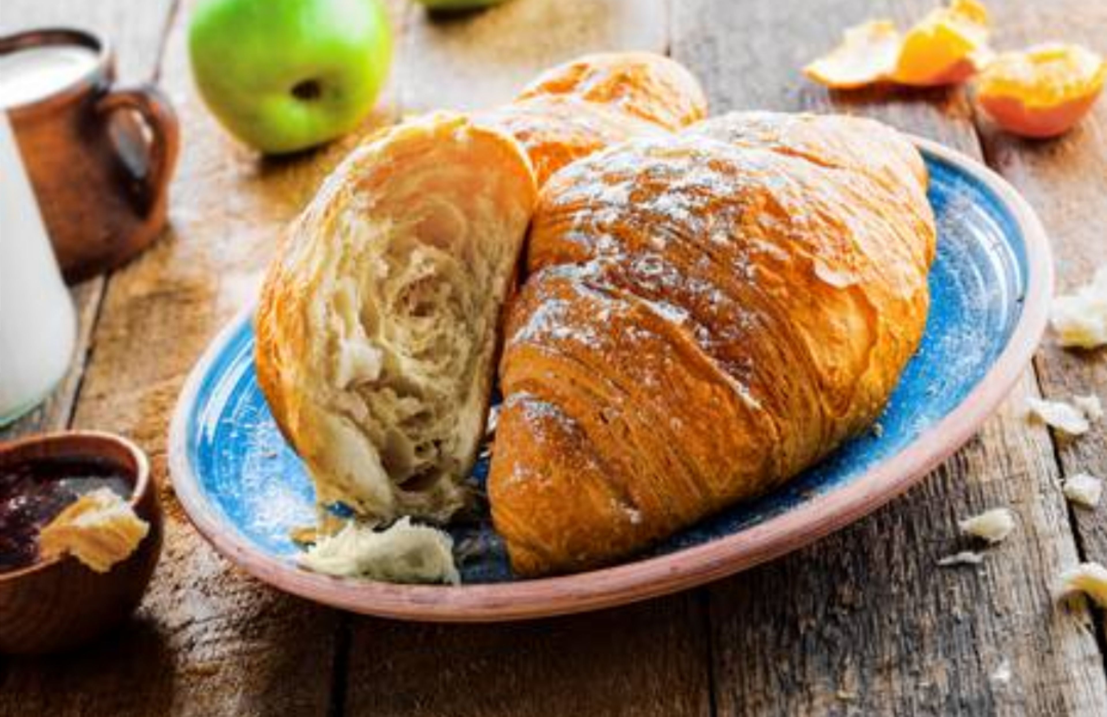 Daily cooked-to-order breakfast for a fee
