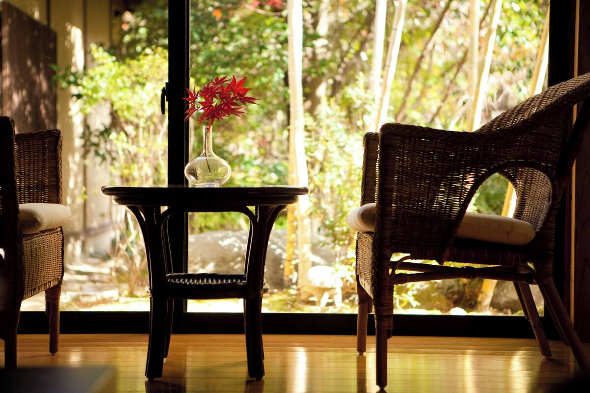 Kamar bergaya Jepang | Brankas, Wi-Fi gratis, dan seprai linen