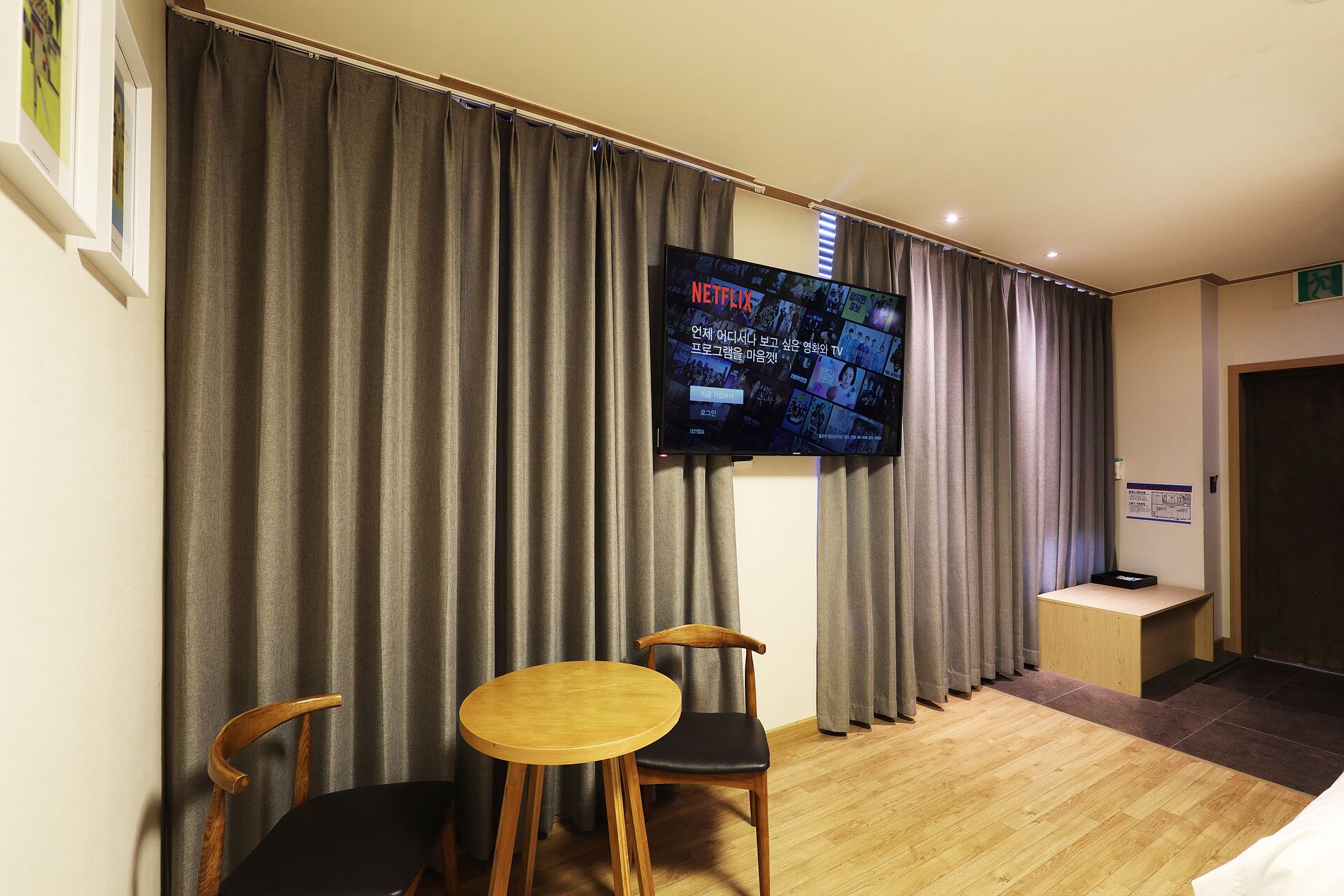 superior twin with balcony-certified korea tourism quality break(breakfast not available on mondays) | in-room safe, individually decorated, desk, laptop workspace