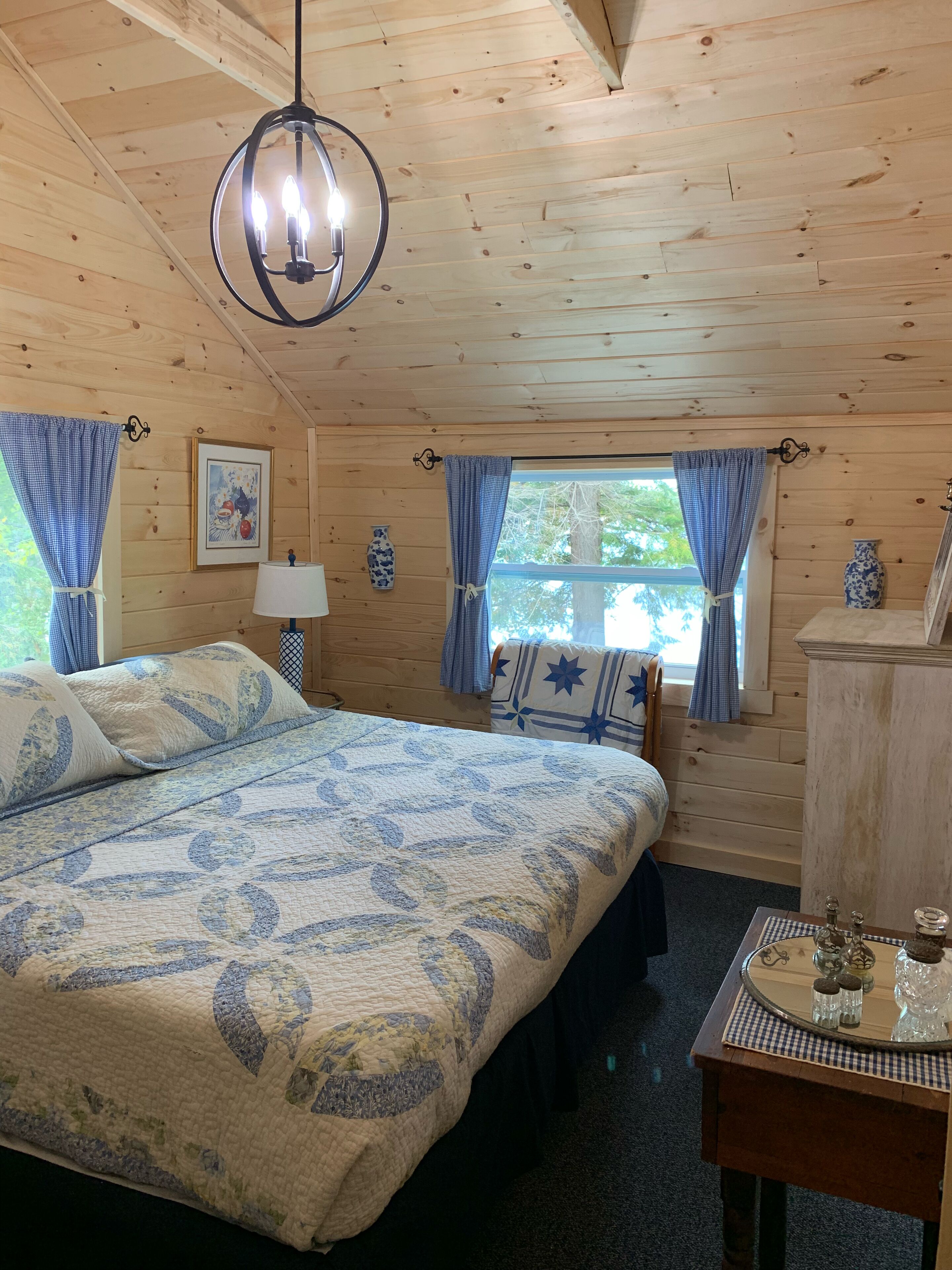 2 chambres, fer et planche à repasser, Wi-Fi gratuit, draps fournis