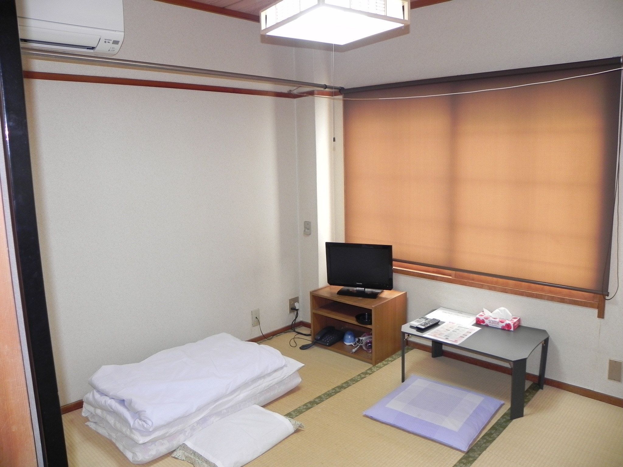 Japanese Style Room (For 1 Guest), Shared Bathroom, Smoking | Living area | Flat-screen TV