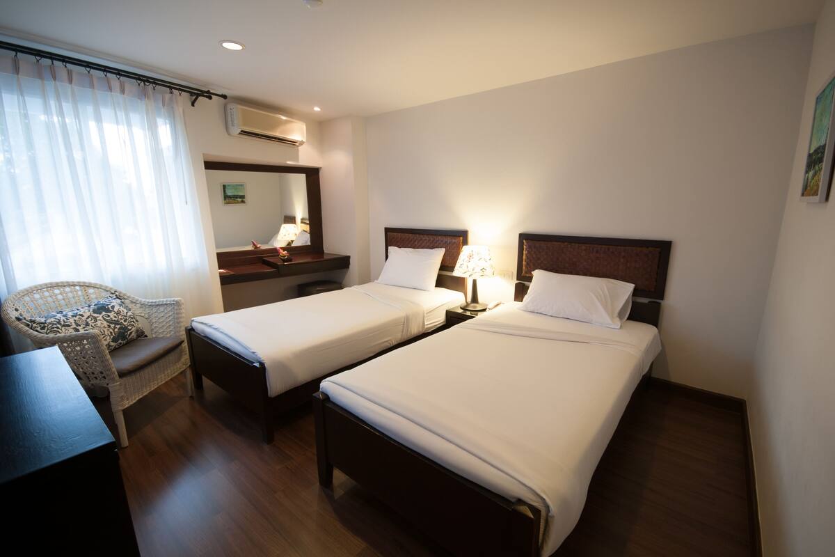 Superior Twin Room | มินิบาร์, โต๊ะทำงาน, ผ้าม่านกันแสง, Wi-Fi ฟรี