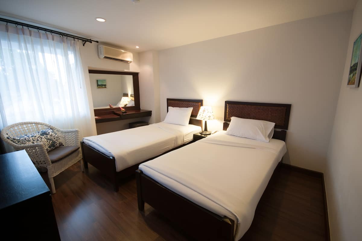 Superior Twin Room | Een minibar, een bureau, verduisterende gordijnen, gratis wifi