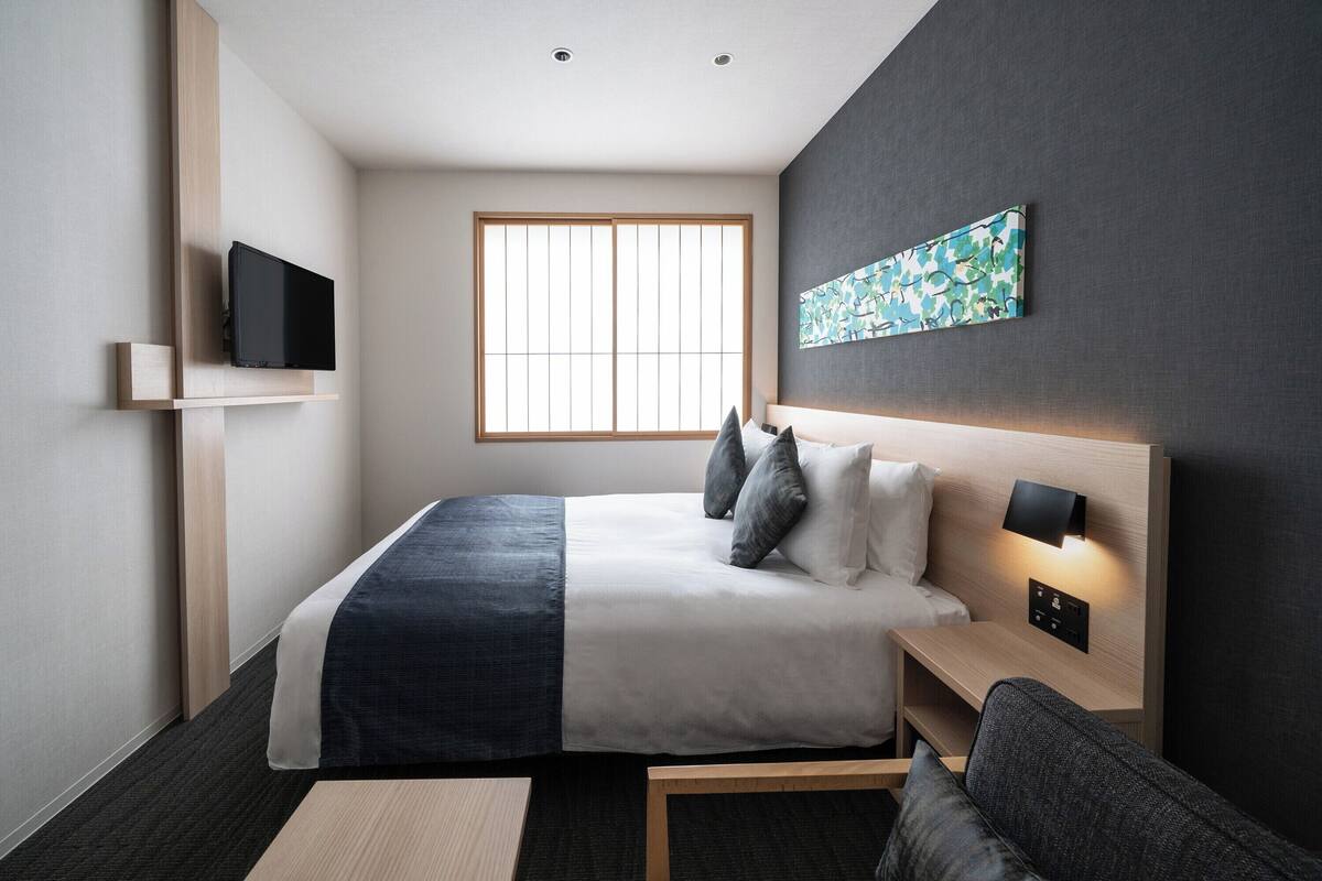 Kamar Double Superior | Brankas, meja kerja, tirai kedap cahaya, dan setrika/meja setrika