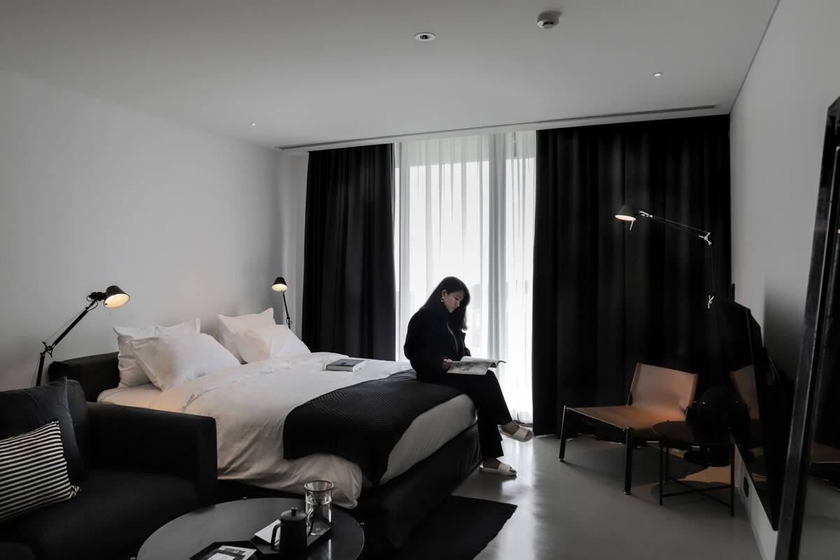 Minibar, in-room safe, blackout curtains, free WiFi