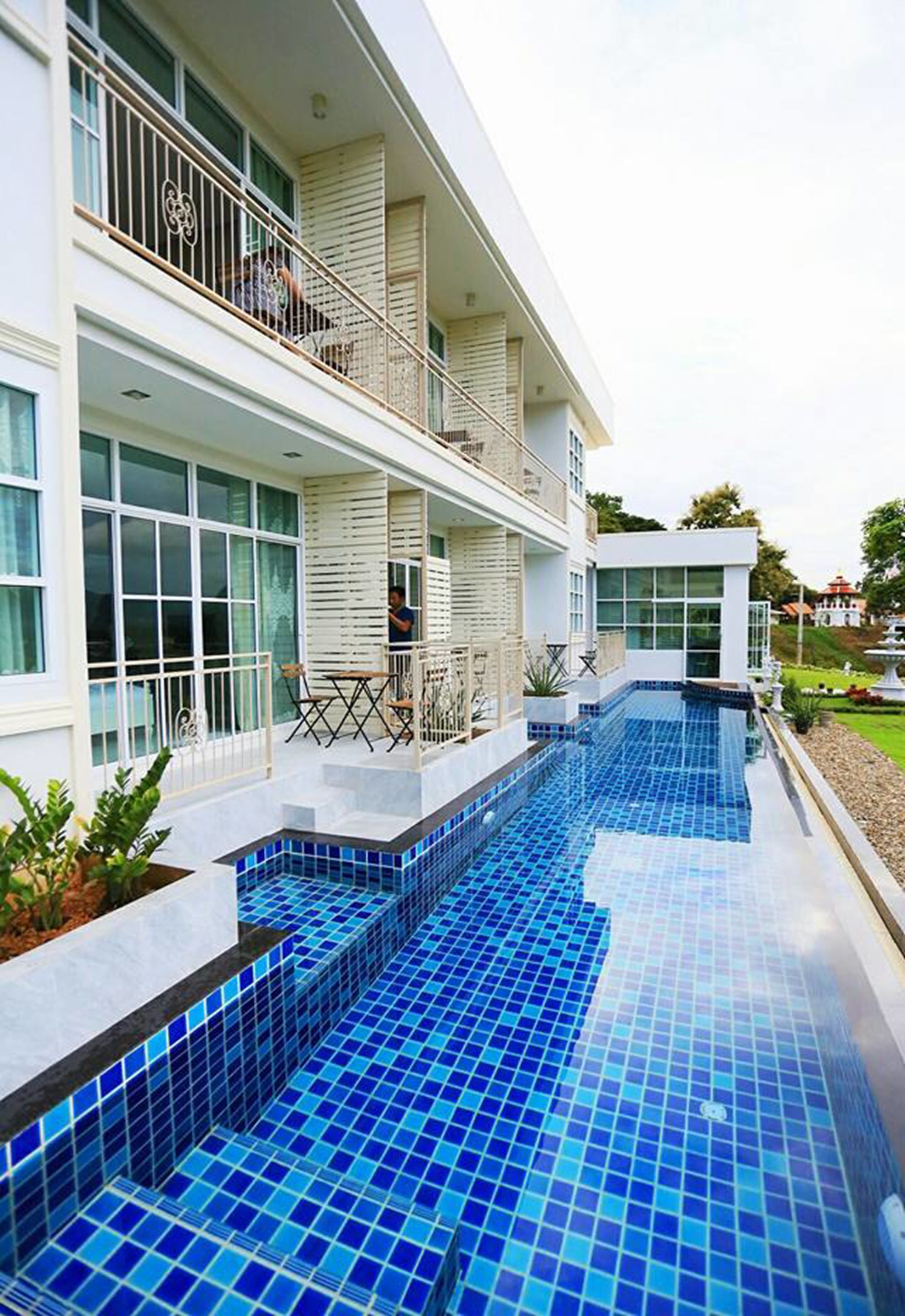 Outdoor pool, open 7 AM to 9 PM, sun loungers