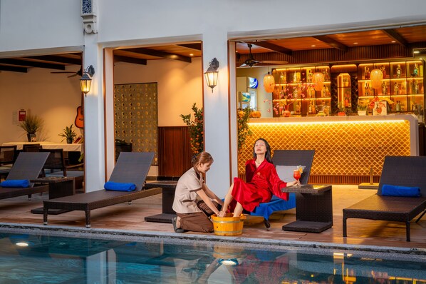 Outdoor pool, pool umbrellas, pool loungers