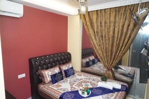 โต๊ะทำงาน, เตารีด/โต๊ะรีดผ้า, Wi-Fi ฟรี