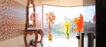 Hyders Park - The Business Hotel