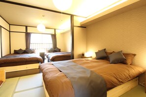 3 bedrooms, desk, iron/ironing board, free WiFi - Kyoto Kyo-Tsubaki (Kyoto)