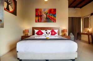 Family Villa | 7 bedrooms, premium bedding, in-room safe, desk