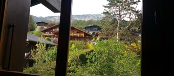 Large Family Friendly Chalet With Panoramic Mountain Views