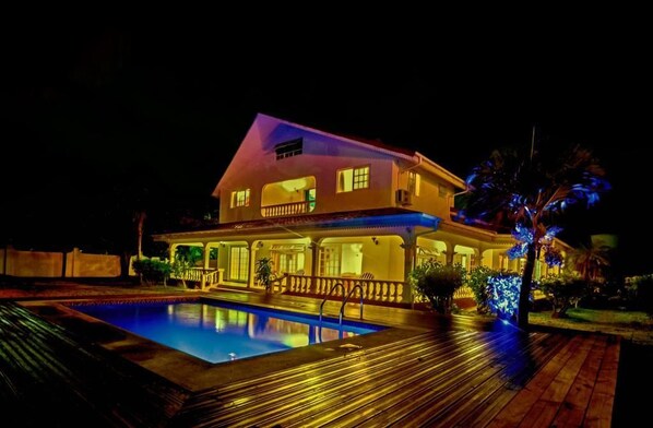 Front of property – evening/night