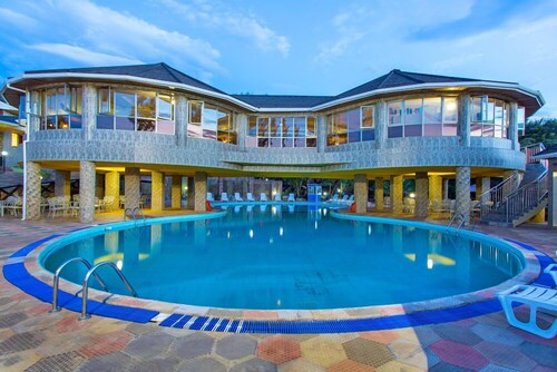 Nokras Riverine Hotel & Spa