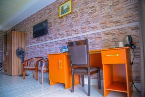 VIP Suite | Zona de estar | Una televisión de pantalla plana