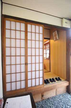 Japanese-style Private Vacation Home - Kiyomori no Baika (Kyoto)
