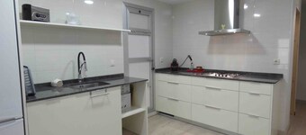 URBAN OASIS ja TERRAZA & wifi, seuraava AVE-asema