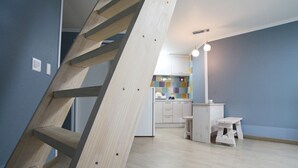 Meoru | Restauration dans la chambre