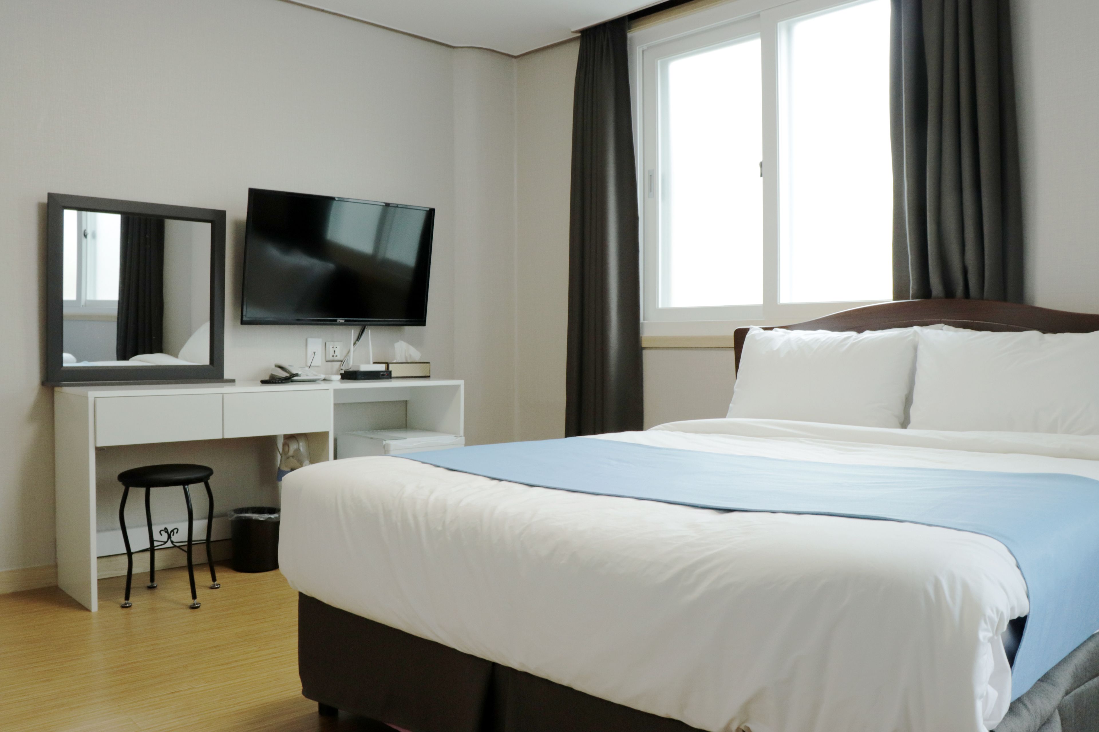 Habitación Deluxe con 2 camas individuales | Sistema de insonorización y wifi gratis